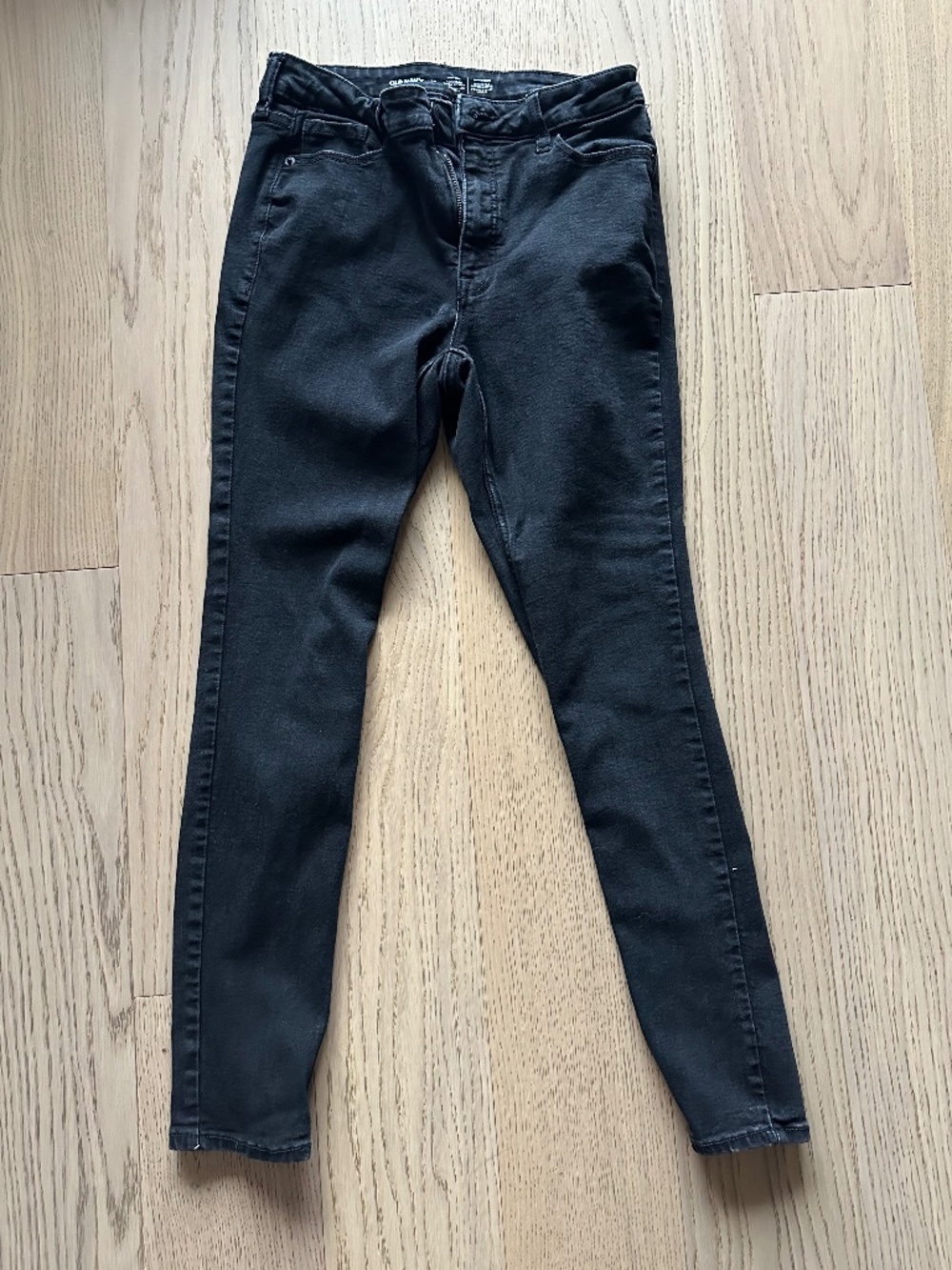 Old Navy Rockstar Super Skinny Jeans size 10